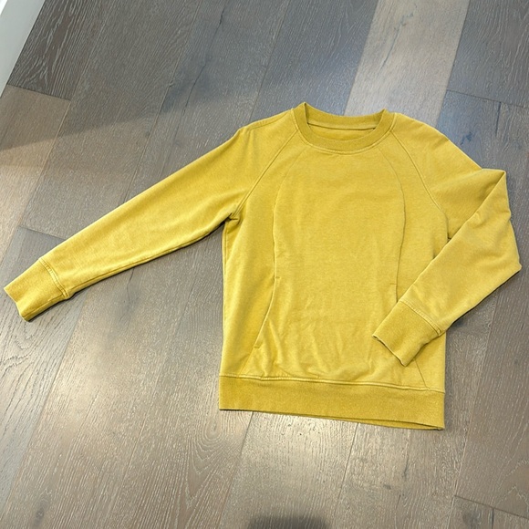 Lululemon Sweatshirt - Picture 1 of 2